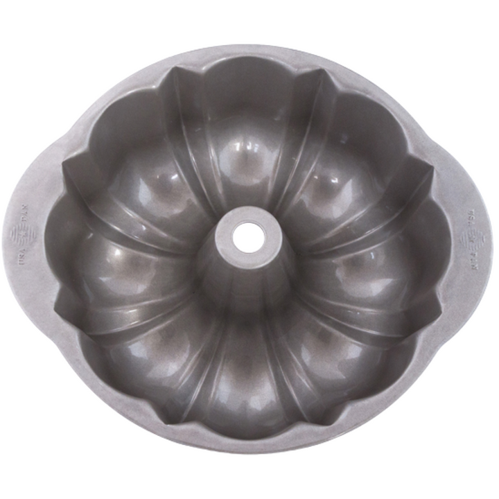 USA PANS FLUTED TUBE BUNDT CAKE PAN 10''