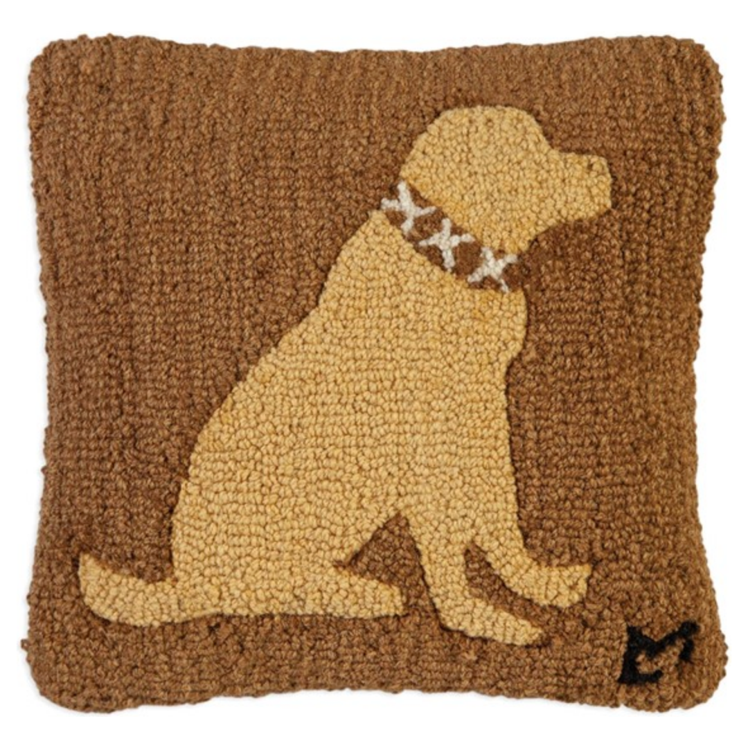 CHANDLER 4 CORNERS DUKE THE YELLOW LAB HAND HOOKED PILLOW