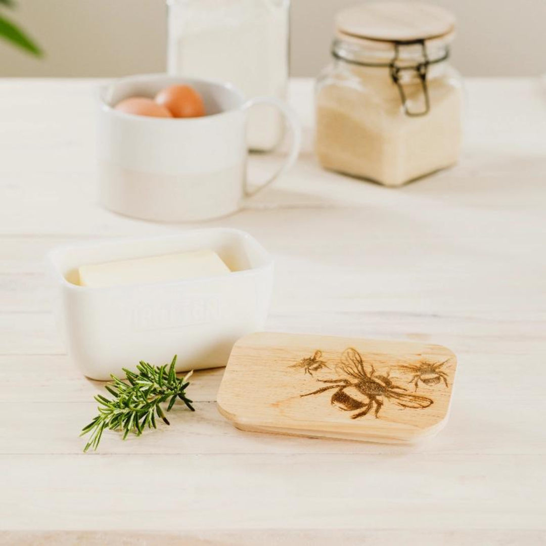 SELBRAE HOUSE BEE OAK & CERAMIC BUTTER DISH - WHITE